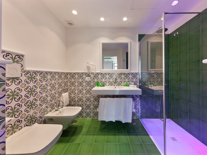 N°6 Quadruple Room with Terrace