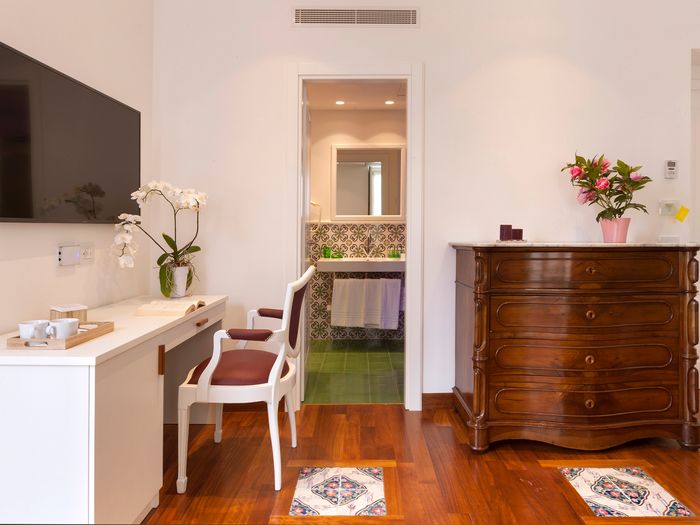 N°6 Quadruple Room with Terrace