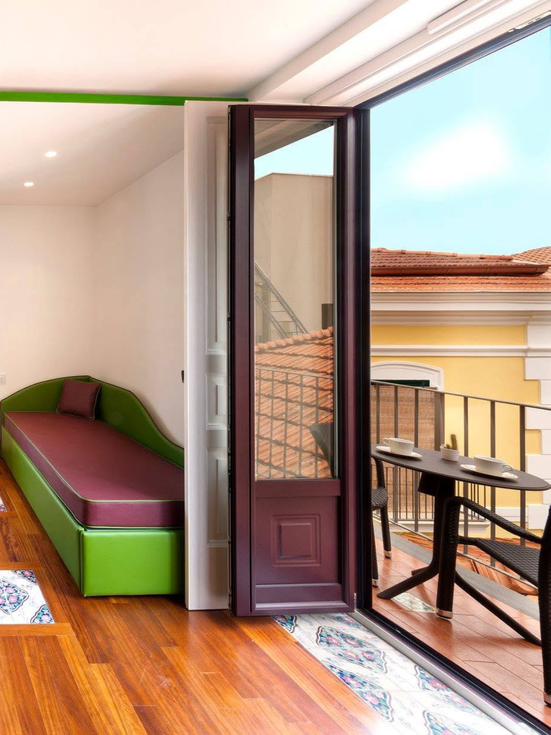 Affittacamere con balcone panoramico vicino al mare a Sorrento